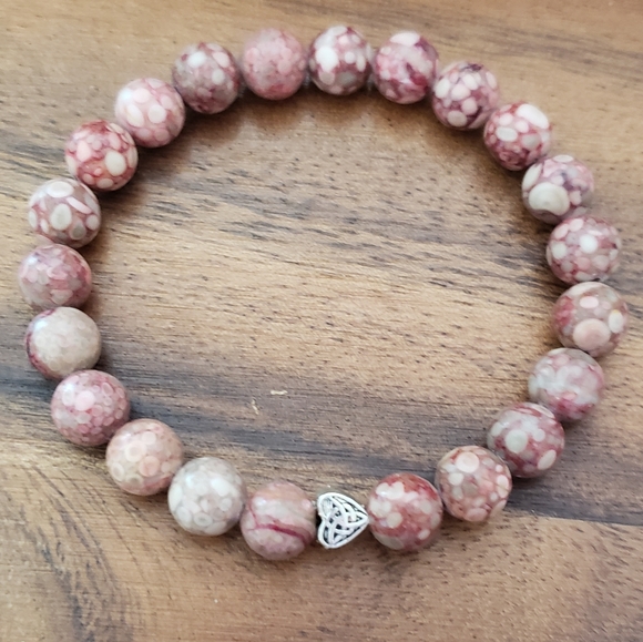 Chrysanthemum Stone & Heart Accent Bead Bracelet